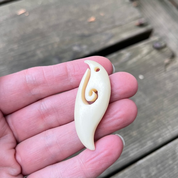 Carved Bone Spiral Pendant - Picture 3 of 11